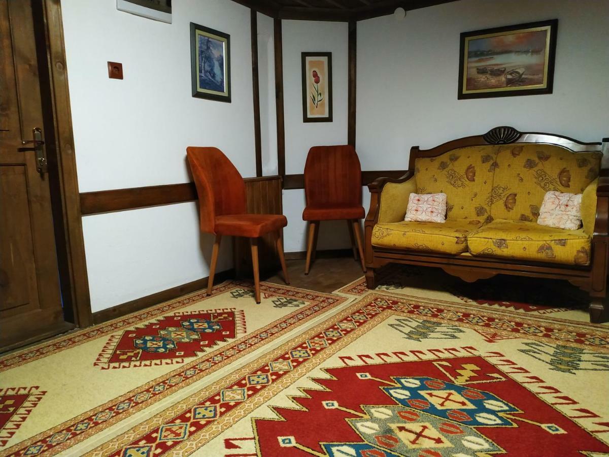 Gunes Bed & Breakfast 3*